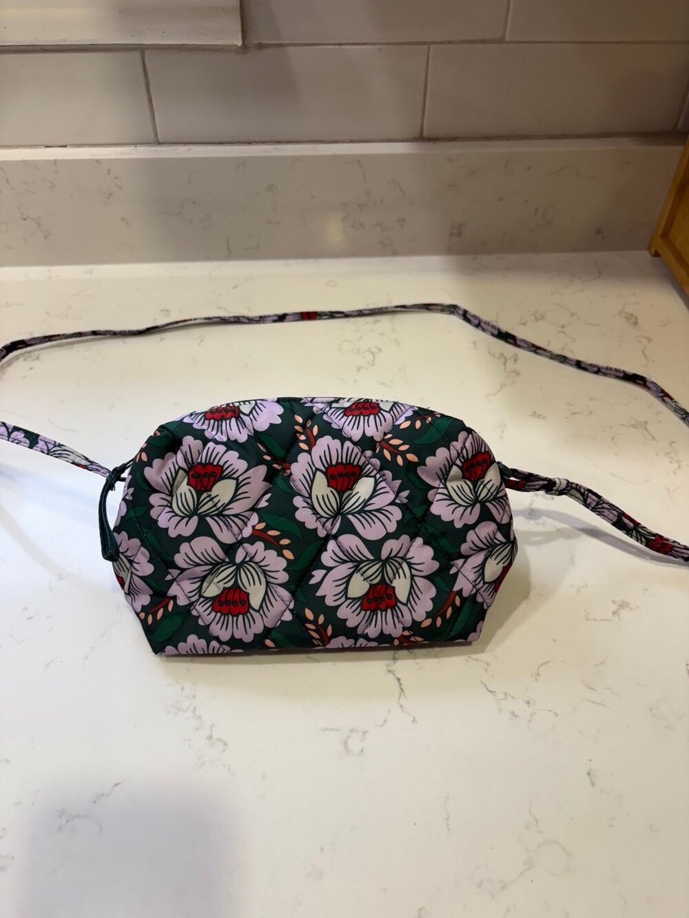 Vera Bradley Lotus Sea Moss Ultralight Nylon Camera Bag Flower Crossbody